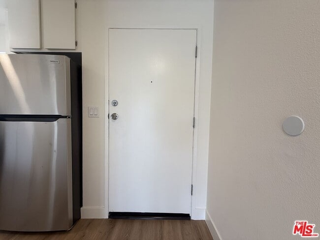 Building Photo - 523 Ashland Ave