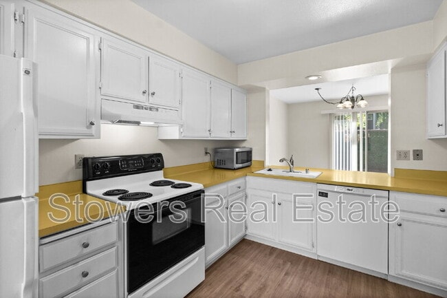 Building Photo - 433 Garden Creek Pl