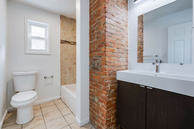 Building Photo - Available JULY 2026 - BEAUTIFULLY RENOVATED 3 Bedroom Home in the South Side Slopes!
