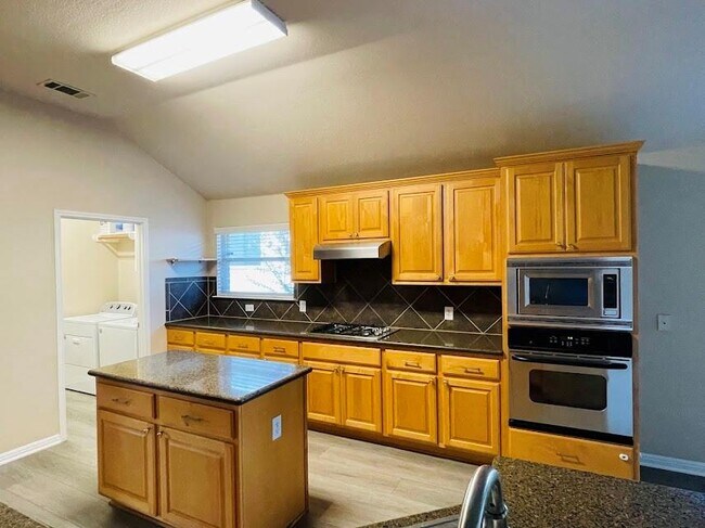 Building Photo - 15425 Fisher Island Dr