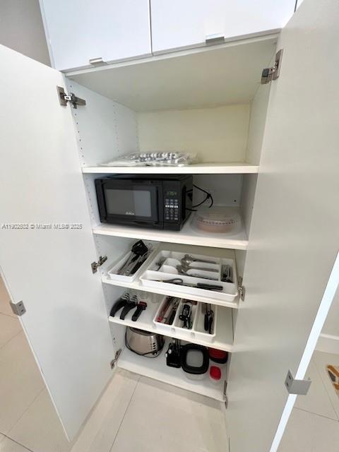 Building Photo - 1125 99th St