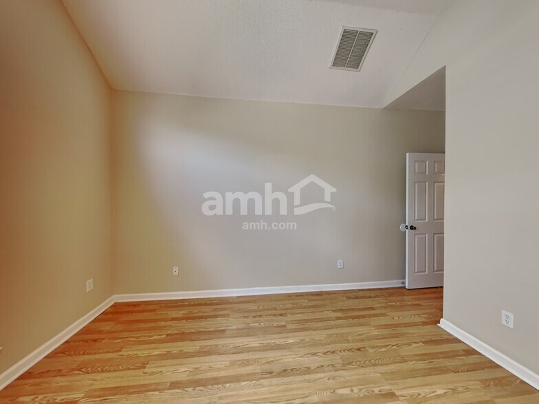 Building Photo - 4607 Orange Tulip Dr