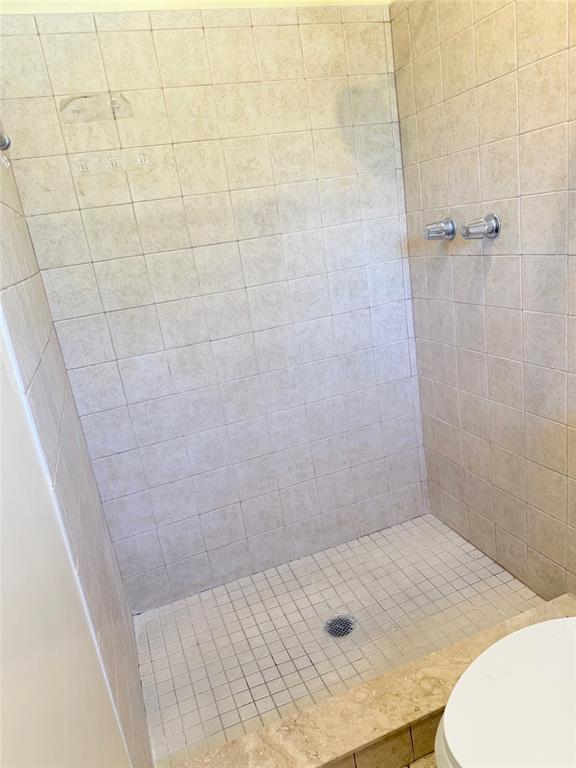 Building Photo - 1219 Julian Ln Dr