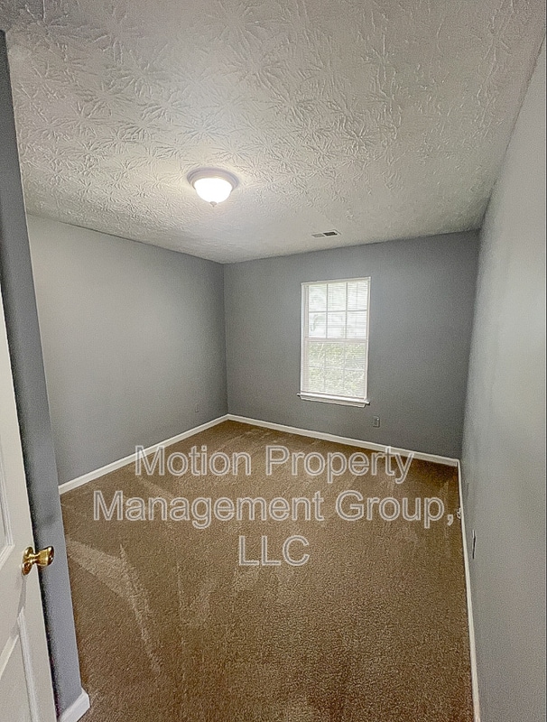Building Photo - 6513 Charter Way