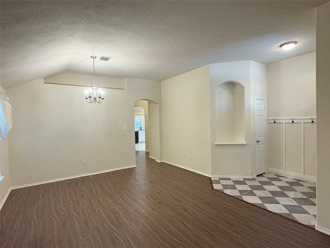 Building Photo - 9614 Ashwood Valley Dr