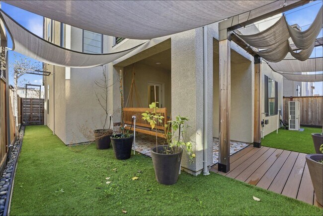 Building Photo - Beautiful 4BD/3.5BA Single-Family Home in the Dublin Boulevards Community!