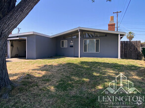 Building Photo - 3821 El Oro St