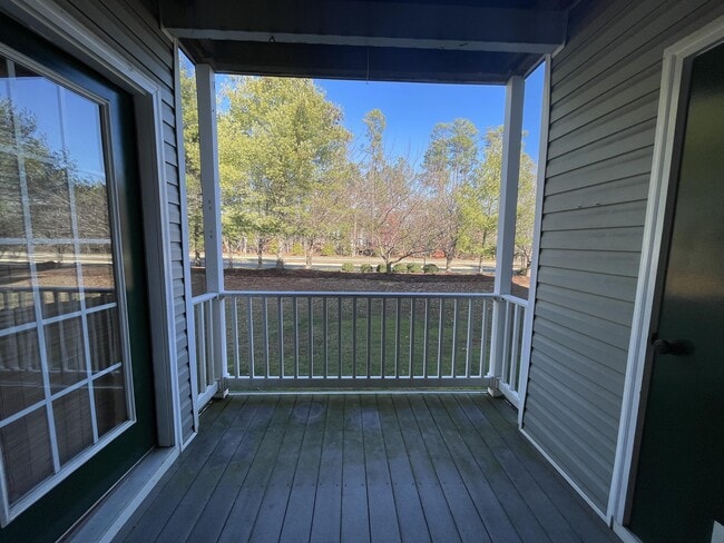 Building Photo - 45512 Westmeath Way