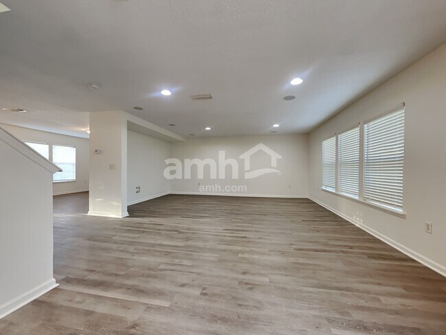 Building Photo - 11527 Spring Board Dr