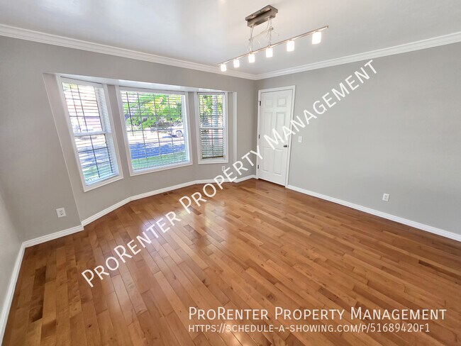 Building Photo - 2208 Kays Creek Dr