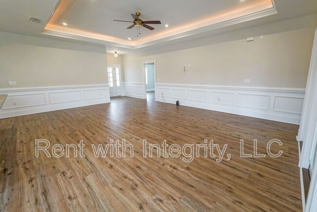Building Photo - 3831 Arbor Dr