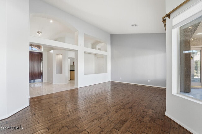 Building Photo - 7180 W Trails Dr