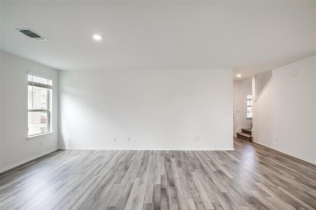 Building Photo - 812 Black Alder St