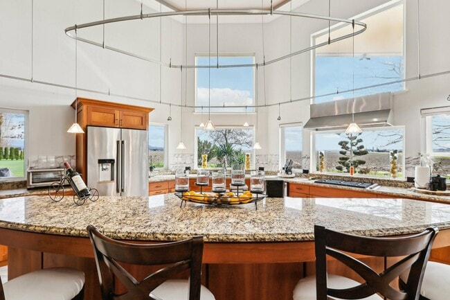 Building Photo - 15541 Bradshaw Rd