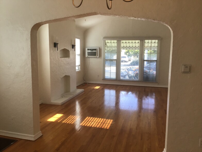 Dining to Living Room2 - 448 N Alta Vista Blvd