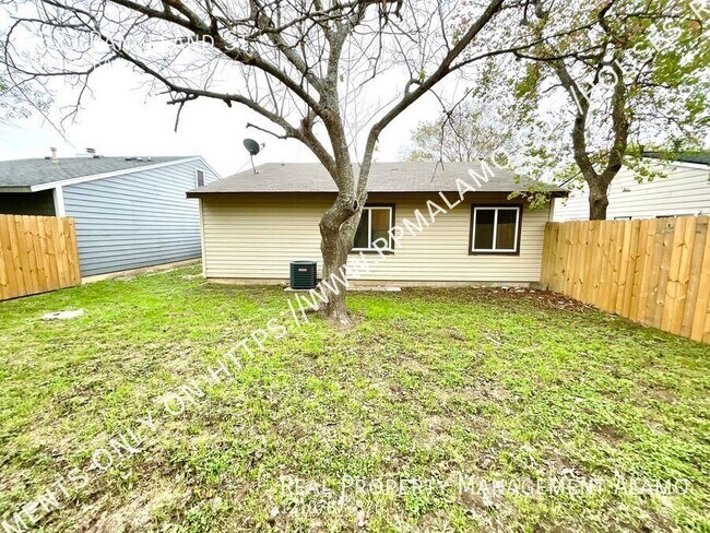 Building Photo - 5523 Rangeland St