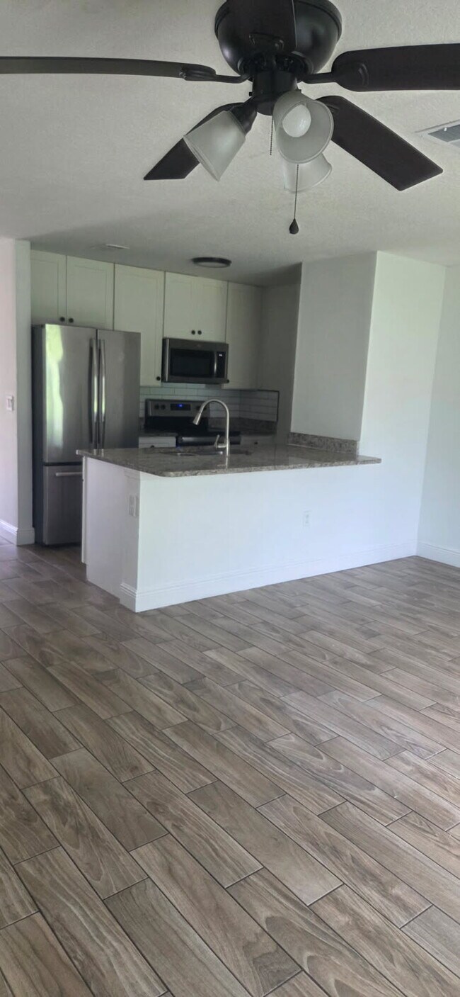 Building Photo - 13963 Econ Woods Ln