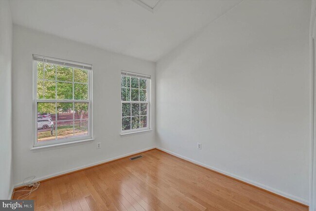 Building Photo - 14844 Edman Cir