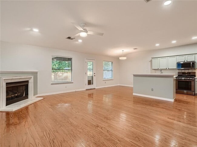 Building Photo - 17513 Port Hood Dr