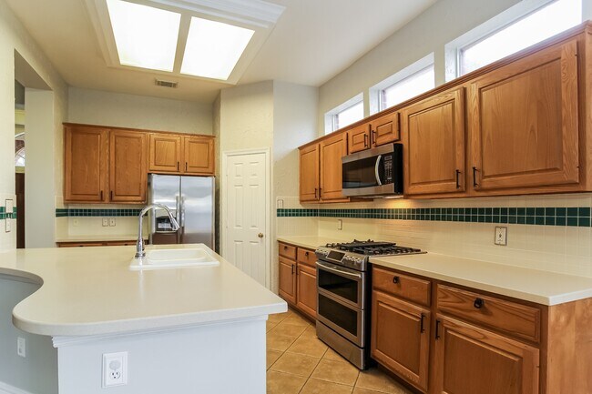 Building Photo - 20818 Sweet Violet Ct