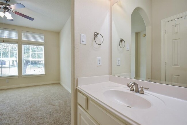 Building Photo - 2403 Galleon Point Ct
