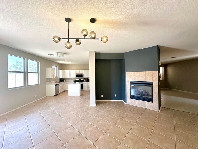Building Photo - Available For viewing May 1, 2026. Beautiful SW Las Vegas Home. 4 Beds 2.5 Bath.