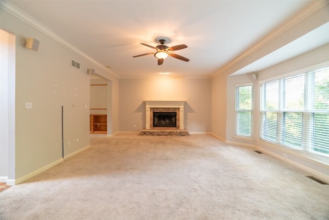 Building Photo - 570 Castle Ridge Dr