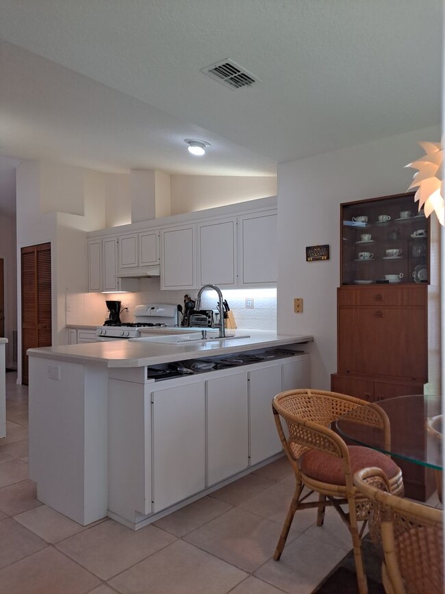Building Photo - BEACHSIDE NSB FURNISHED RENTAL AVAILABLE M...