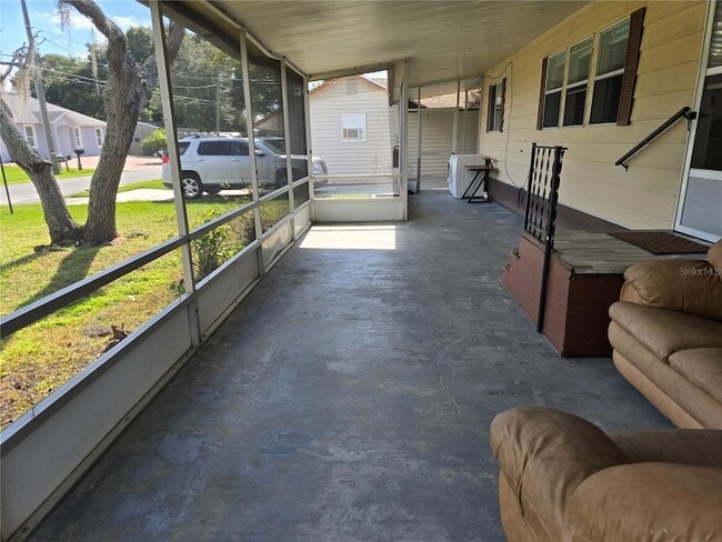 Building Photo - 1634 Dolphin Dr