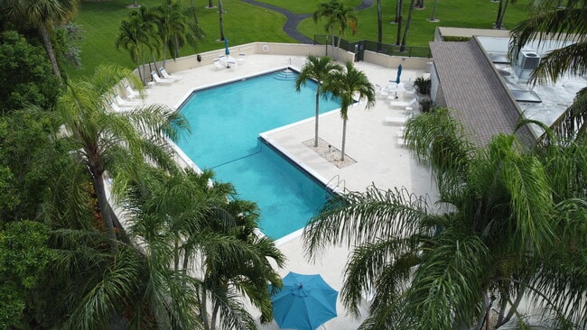 Building Photo - 147 Deer Creek Blvd