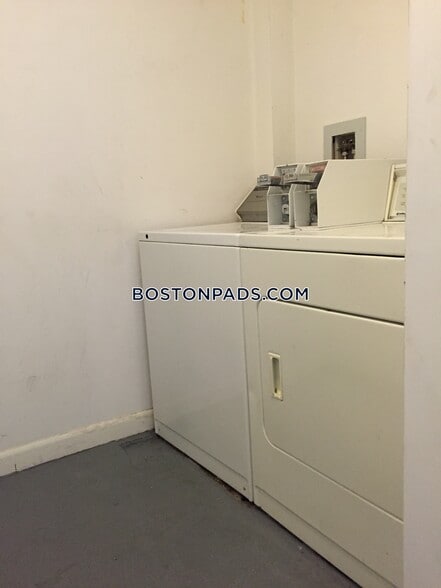 Primary Photo - 43 May St