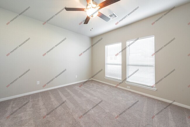 Building Photo - Belton ISD-4 Bed-2 Bath-Pet Friendly-Refri...