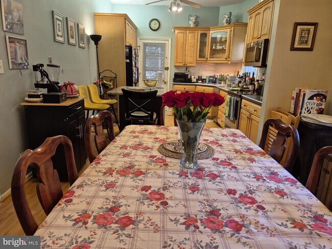 Building Photo - 12512 Ofallon St