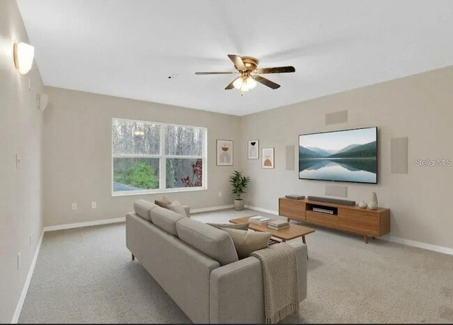 Building Photo - 2615 Lakemoor Dr