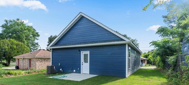 Building Photo - 1232 Swanee Quintet Blvd