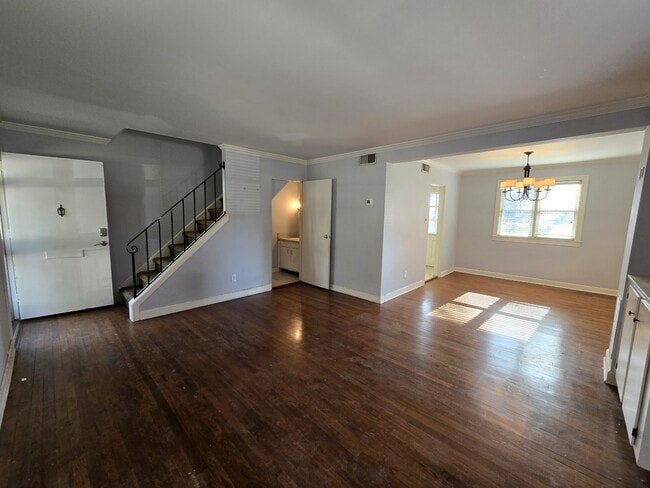 Building Photo - 1000 Nichols Dr