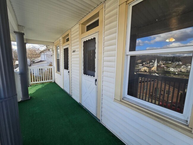 Building Photo - mad5865