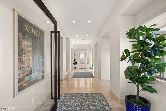 Building Photo - 1635 Liege Dr