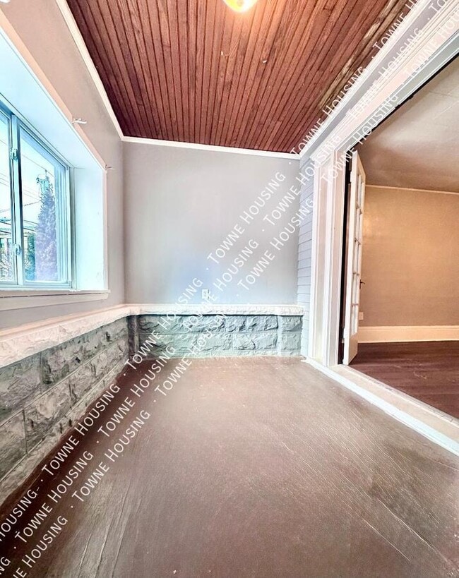 Building Photo - 111 Southside Pkwy