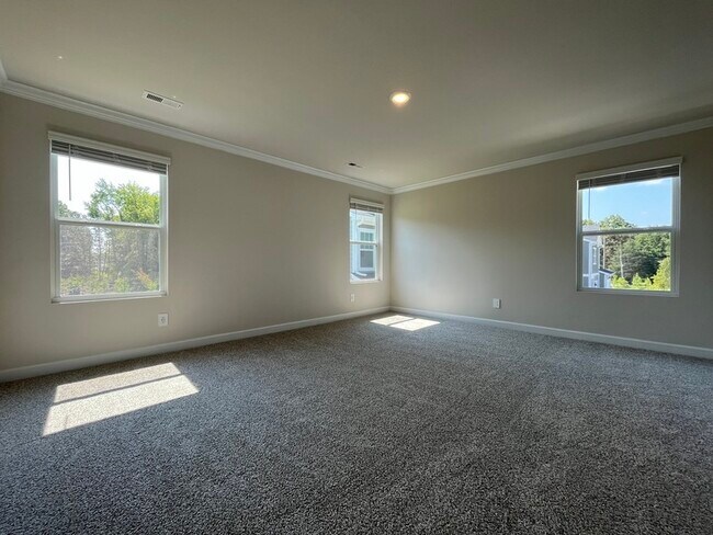 Building Photo - 1716 Braemar Vlg Dr