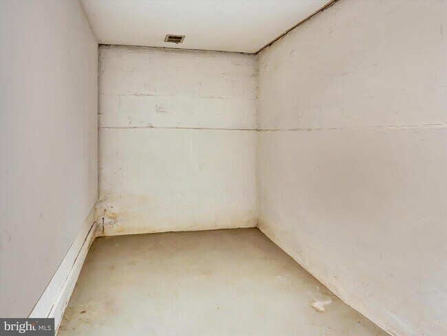 Building Photo - 3412 Purdue St