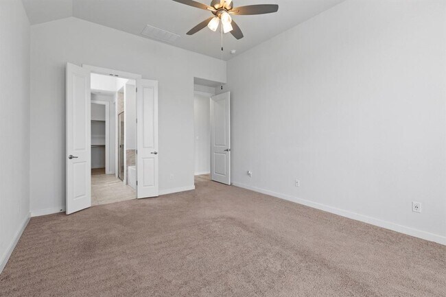 Building Photo - 1204 Texas Ash Ln