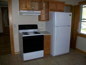 Building Photo - 51-53 Westford Circle