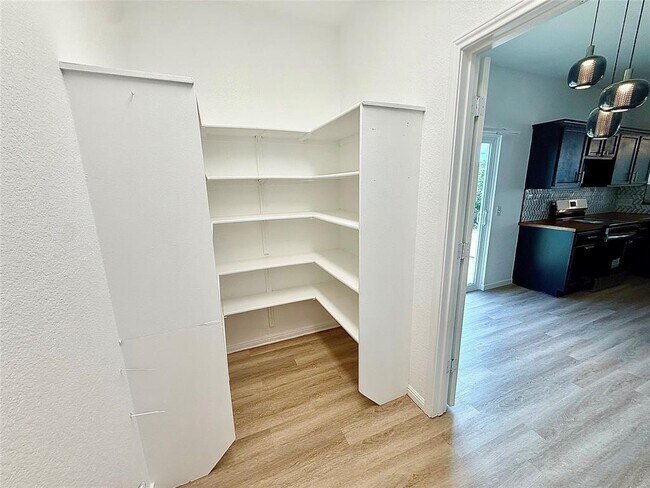 Building Photo - 9204 Magna Carta Loop