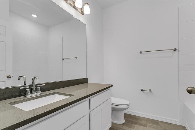 Building Photo - 15067 Willow Arbor Cir