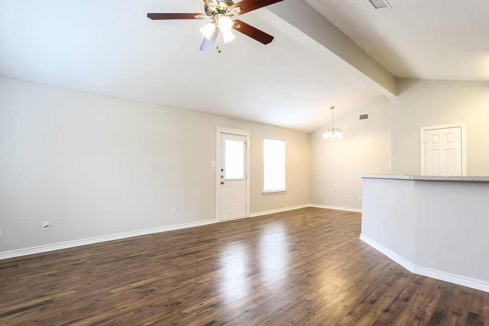 Building Photo - 4723 Comal River Loop