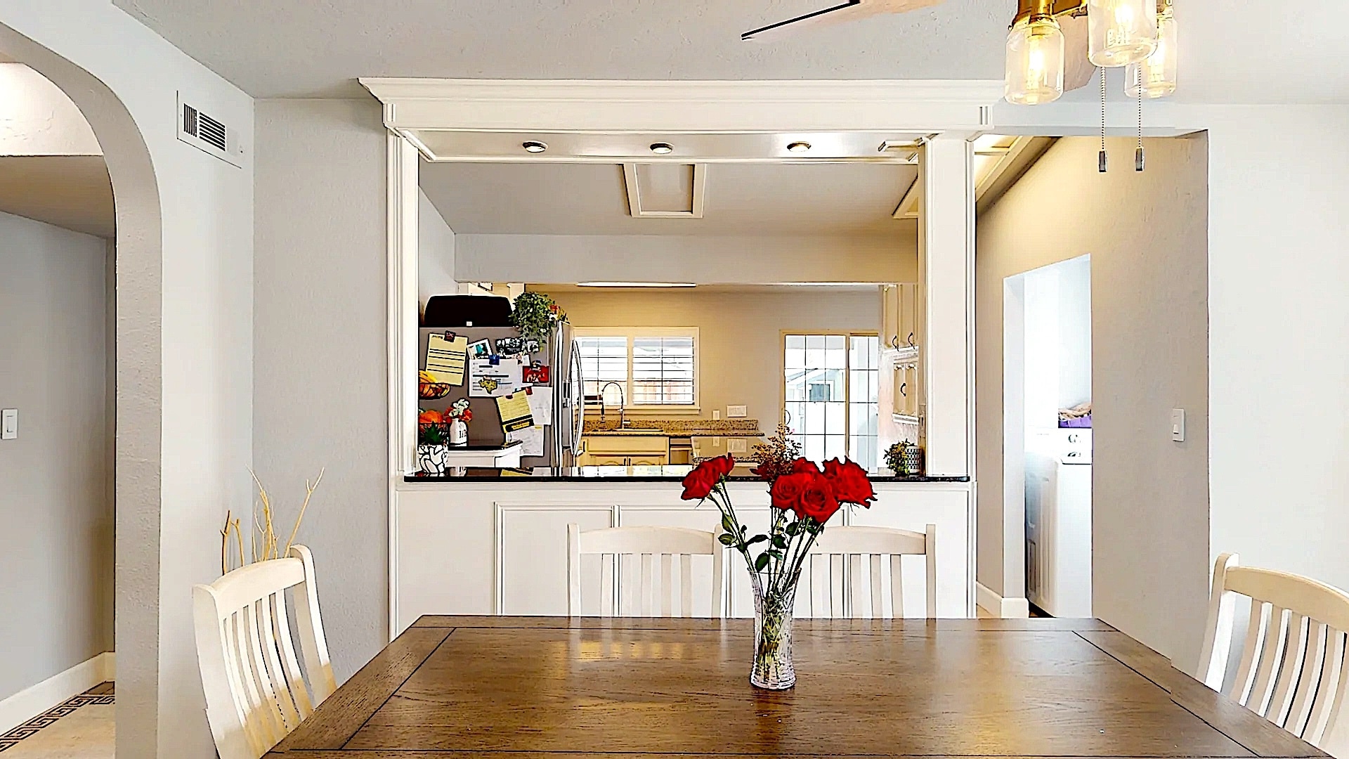 Building Photo - 204 N Santa Ana Ave