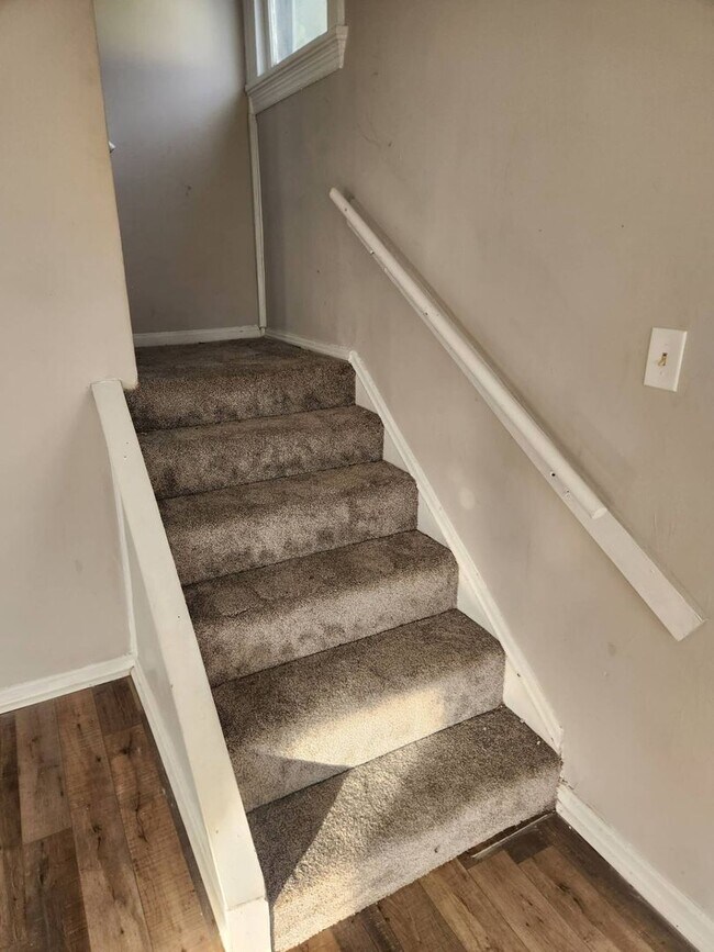 Building Photo - Beautiful 3-Bedroom Home for Rent – Perfect for Families!