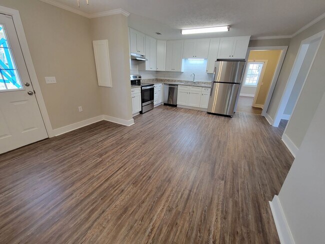 Building Photo - 4137 US-301