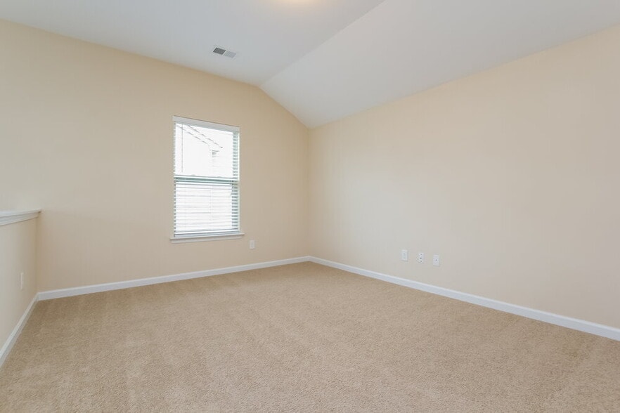 Building Photo - 3738 Humber Ct